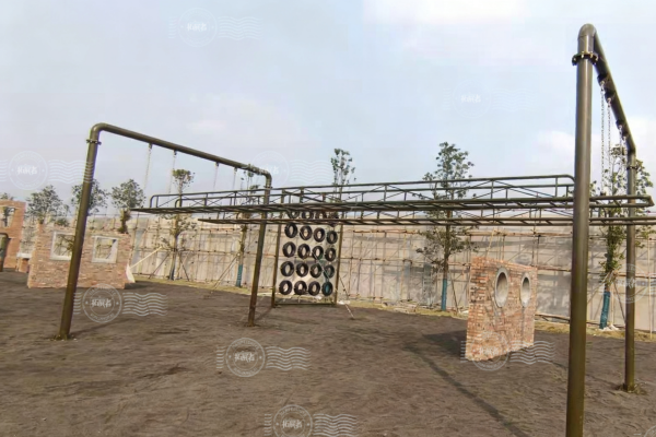 河南建培400米障碍训练器材：为军事400米障碍训练提质增效